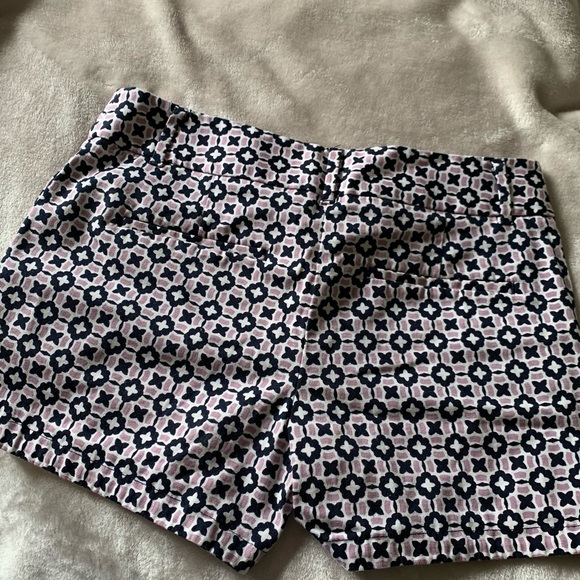 Loft Patterned shorts - Picture 3 of 3